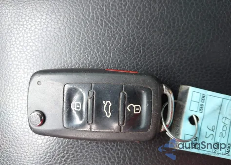 2017 Volkswagen Jetta 1.8T Sport z USA, uszkodzony, nr VIN 3VWD17AJ9HM302889